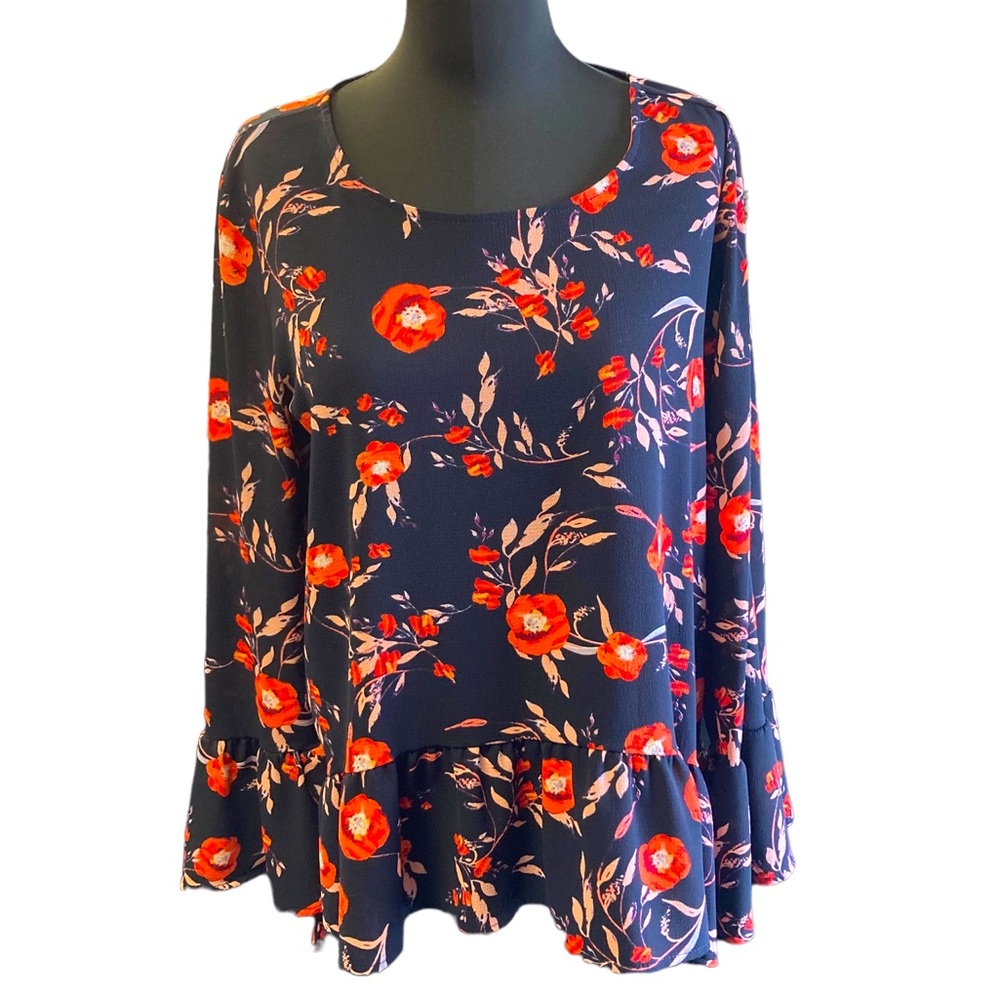 Gibson Long Bell Sleeve Blouse